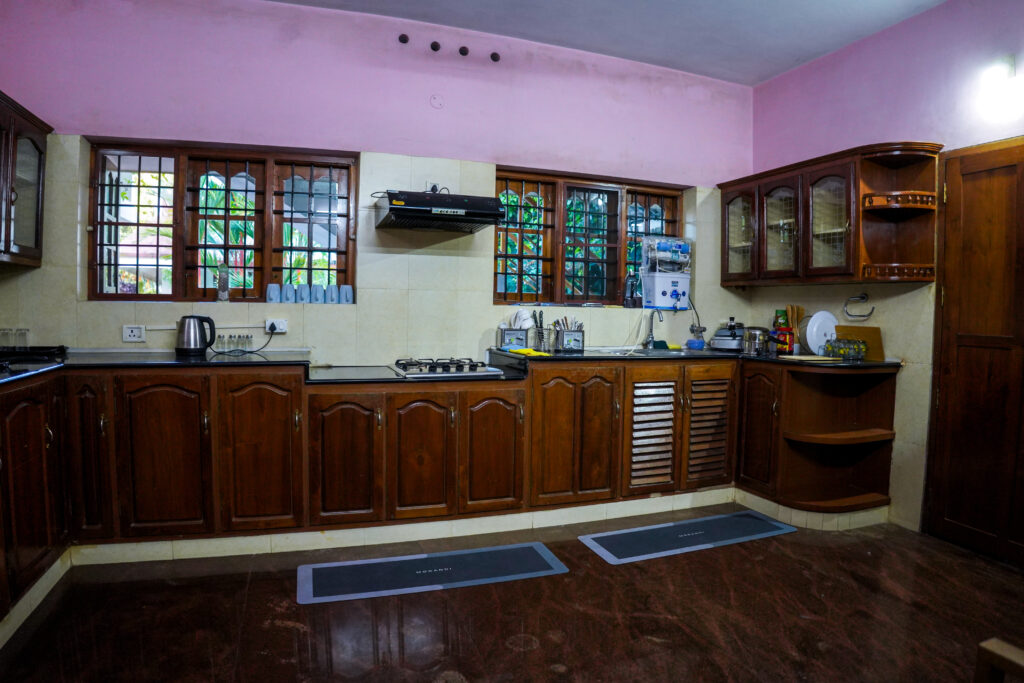 fully equipped kitchen for self cooking