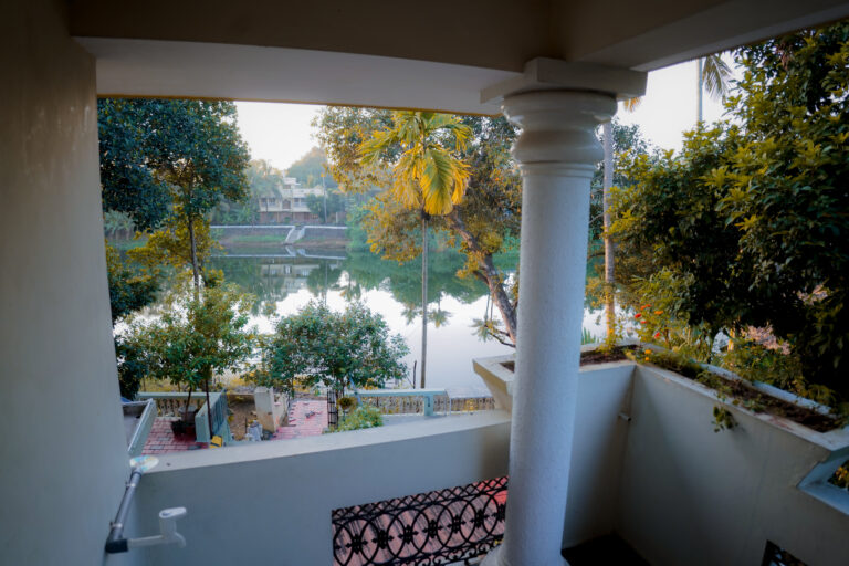 Gallery family friendly river view balcony homestay family stay in Kochi